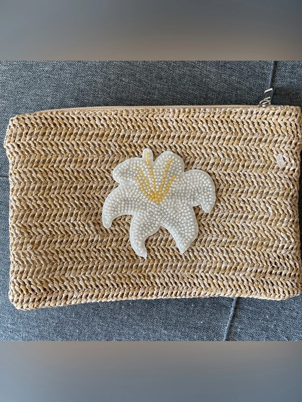 9” Woven Straw Wristlet Clutch